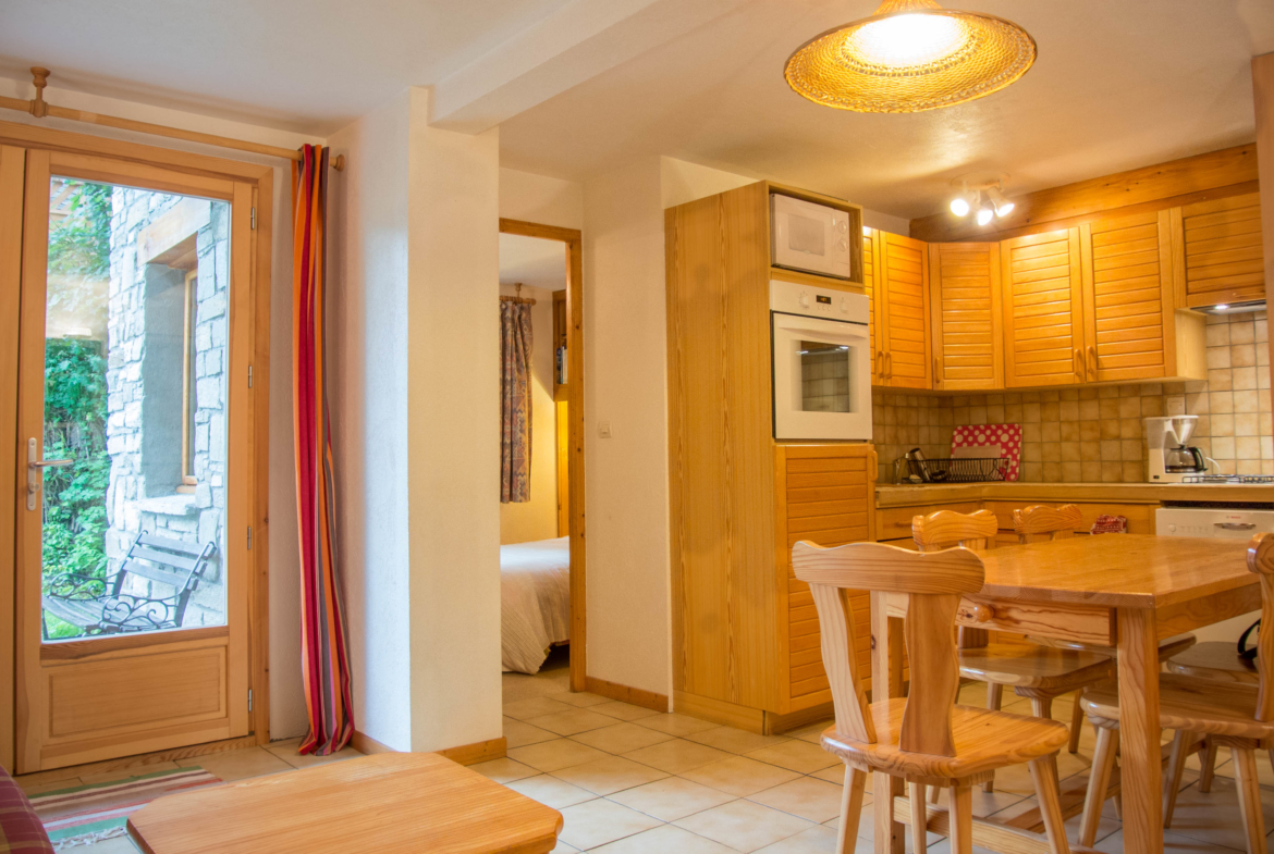 Appartement 3 pièces (2 chambres)avec belle terrasse orientée sud.